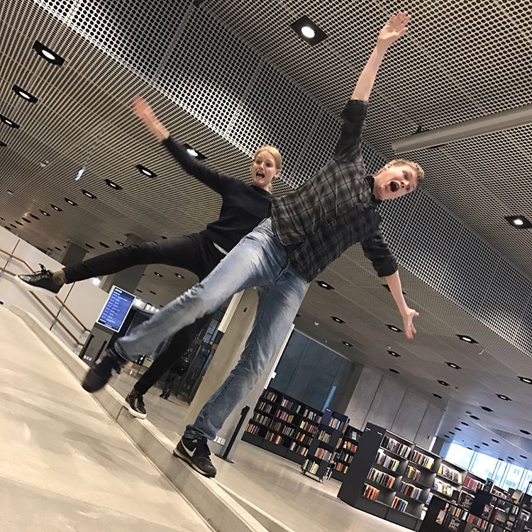 #playchallenge17 1: The floor is made of lava
