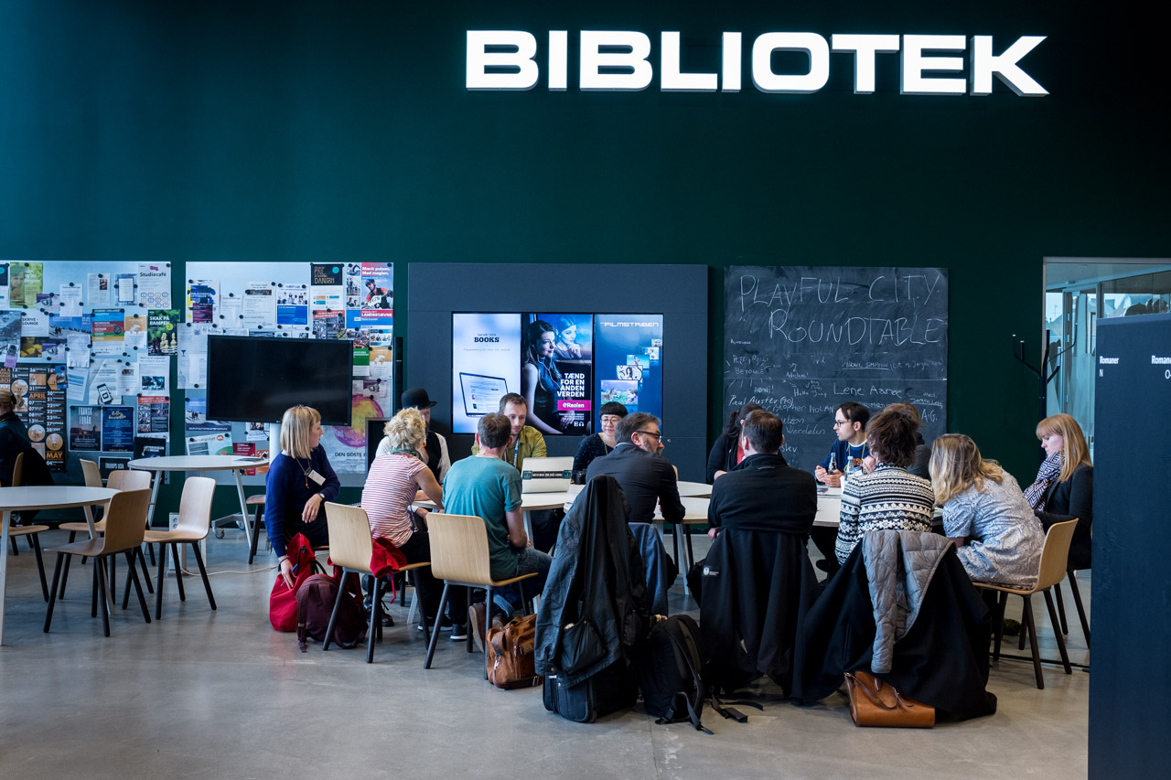 The double-edged sword of the modern library